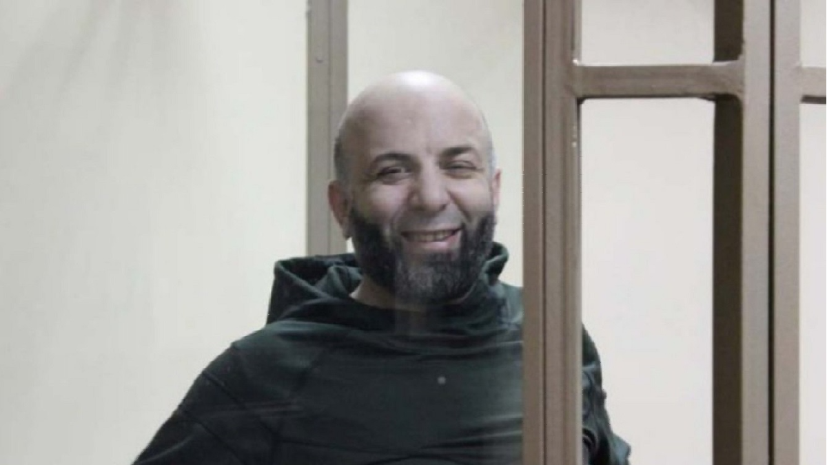 “Babam yahşı bir adam”. Teymur Abdullayev içün ceza tevqifhanesinde bir yıl